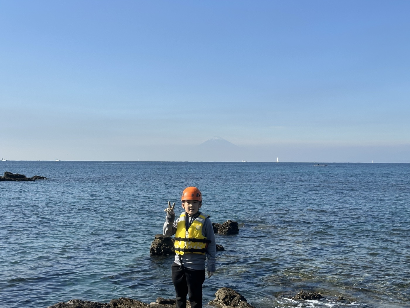 三浦の海と富士山の遠景